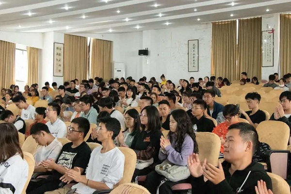 1602551772.jpg 运动会动员大会1.jpg